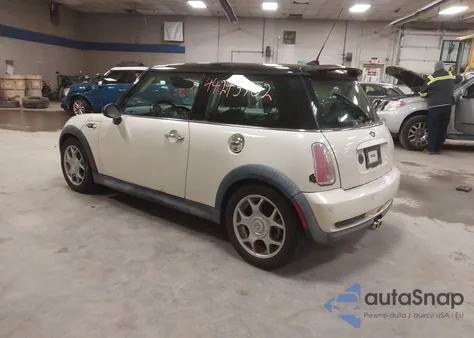 2006 Mini Cooper S from USA, damaged, VIN WMWRE33546TL16569